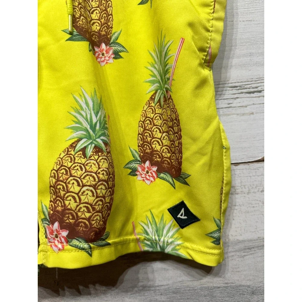 Sperry Swim Trunks Men Small Yellow Pineapple Floral Tropical Print‎ Shorts EUC
